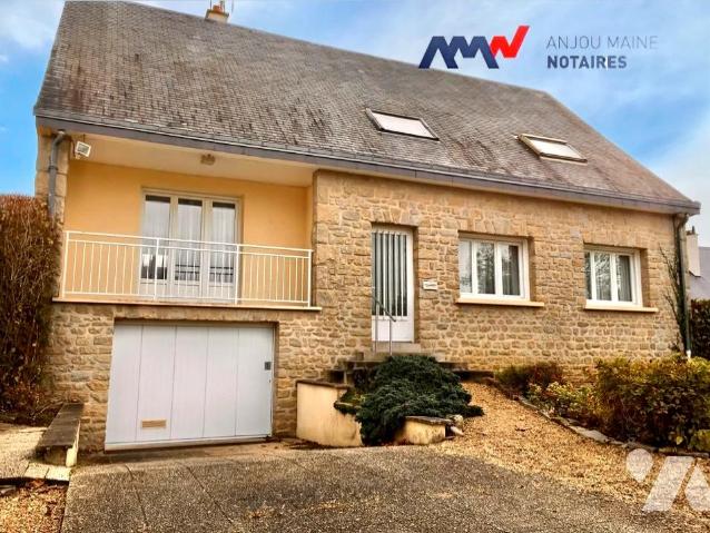 Maison 8 pièces 138 m² · à Sablé-sur-Sarthe · 138 m² · 145 000 €