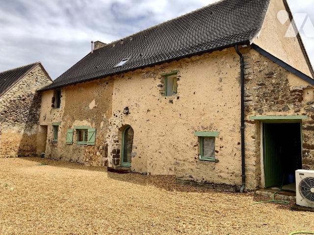 Immeuble 210 m² · à Asnières-sur-Vègre · 210 m² · 180 000 €