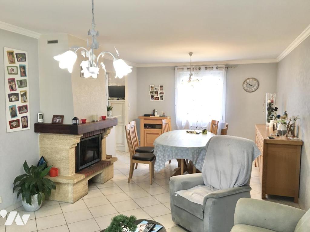 Maison 5 pièces 89 m² · à Juigné-sur-Sarthe · 89 m² · 160 000 €