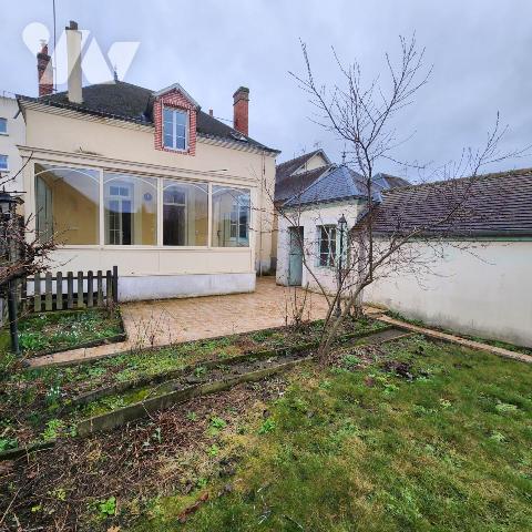 Maison 4 pièces 104 m² · à Ferté-Bernard · 104 m² · 180 000 €