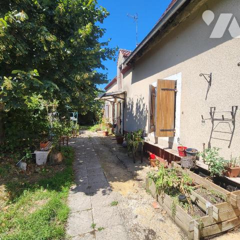 Maison 4 pièces 75 m² · à Cherré-au · 75 m² · 60 000 €