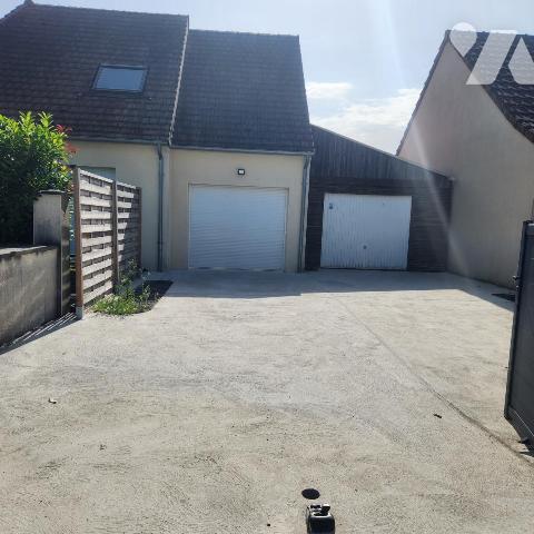 Maison 6 pièces 102 m² · à Cherré-au · 102 m² · 200 000 €