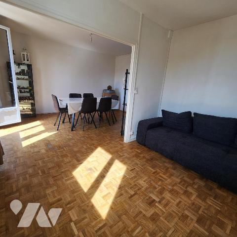 Appartement 4 pièces · à La Ferté-Bernard · 90 000 €