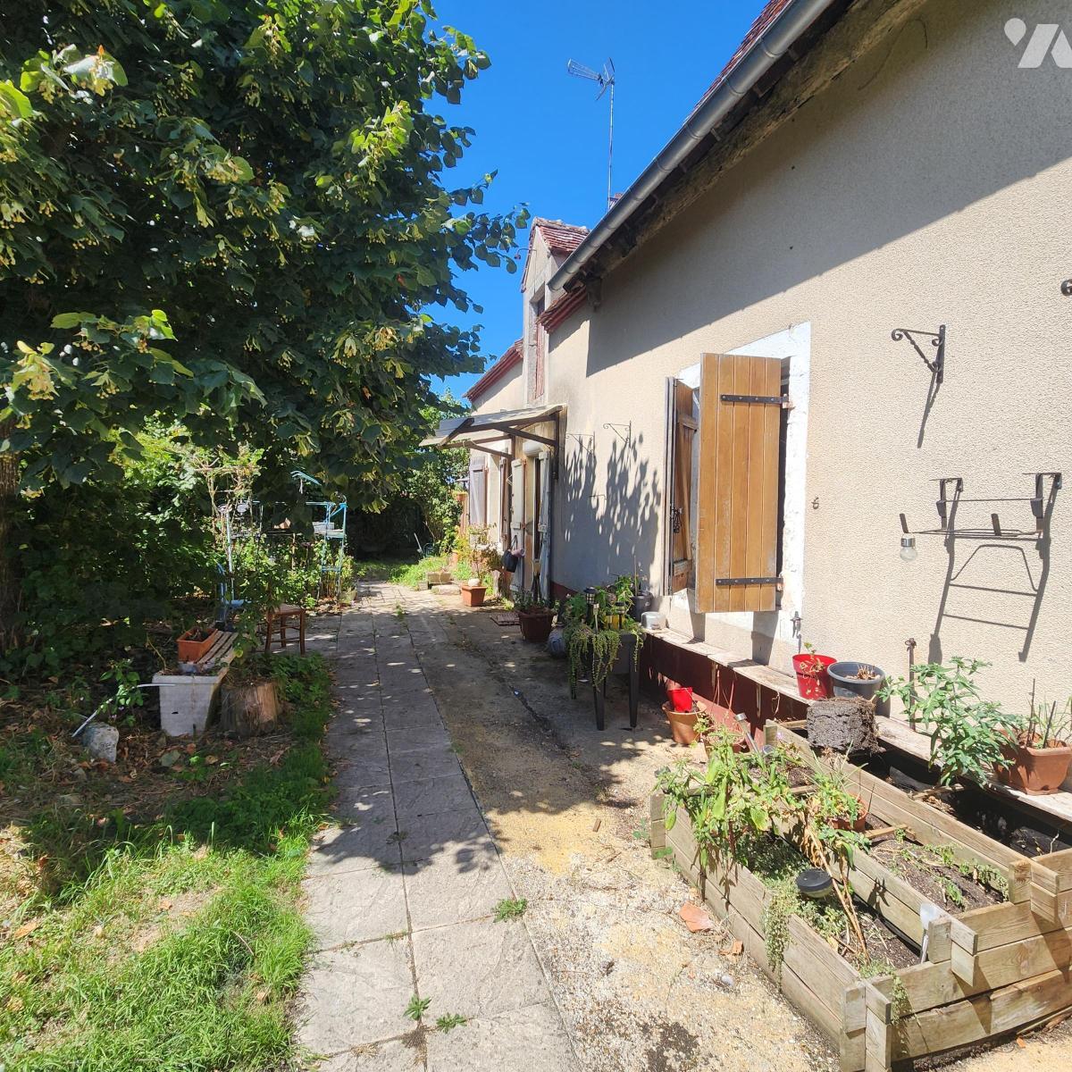 Maison 4 pièces 75 m² · à Cherré-au · 75 m² · 60 000 €