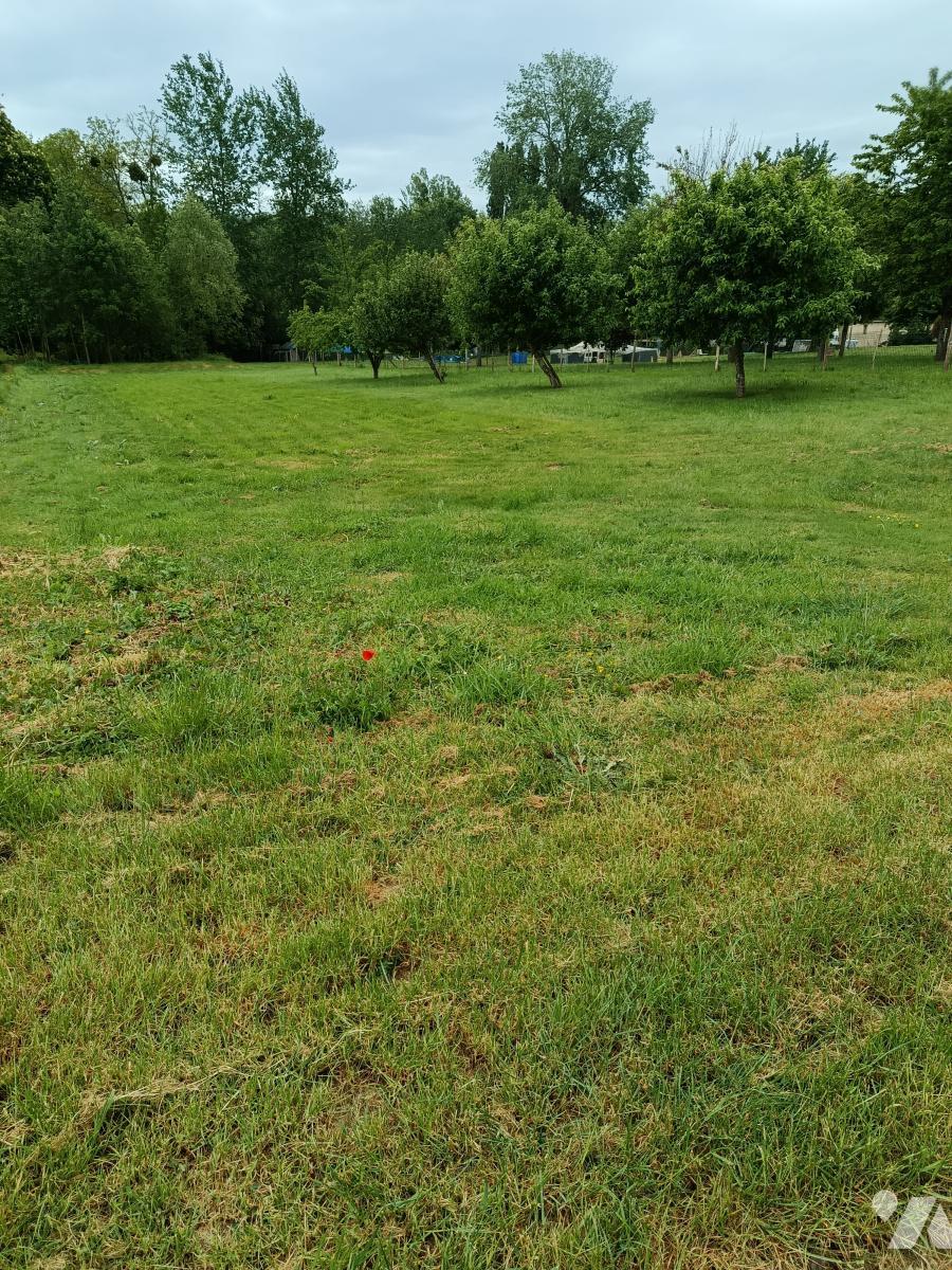 Terrain 1004 m² · à Saint-Ulphace · 1 004 m² · 20 000 €