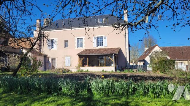 Maison 5 pièces 135 m² · à Villeneuve-en-Perseigne · 135 m² · 155 000 €