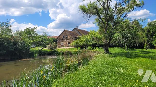 Maison 7 pièces 181 m² · à Louzes · 181 m² · 210 000 €