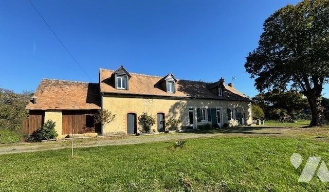 Maison 5 pièces 150 m² · à Chevillé · 150 m² · 150 000 €