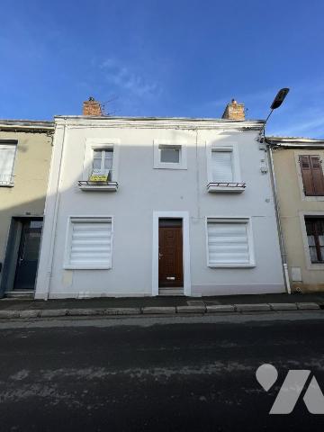 Maison 5 pièces 111 m² · à Ballon-Saint Mars · 111 m² · 80 000 €