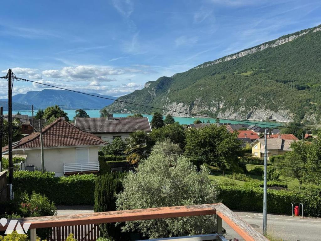 Maison 4 pièces 141 m² · à Brison-Saint-Innocent · 141 m² · 462 000 €