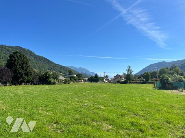 Terrain — La Croix-de-la-Rochette