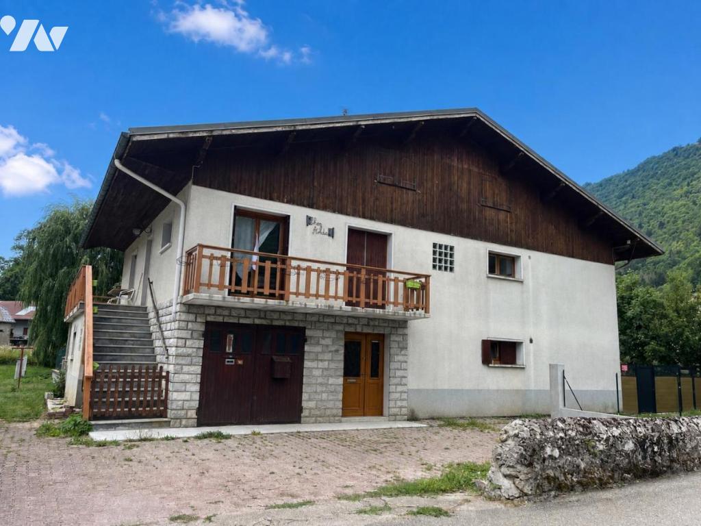 Appartement 8 pièces 200 m² · à Sainte-Reine · 200 m² · 365 000 €