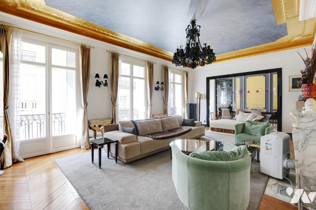 Appartement 6 pièces 249 m² · à Paris 16e Arrondissement · 249 m² · 4 300 000 €