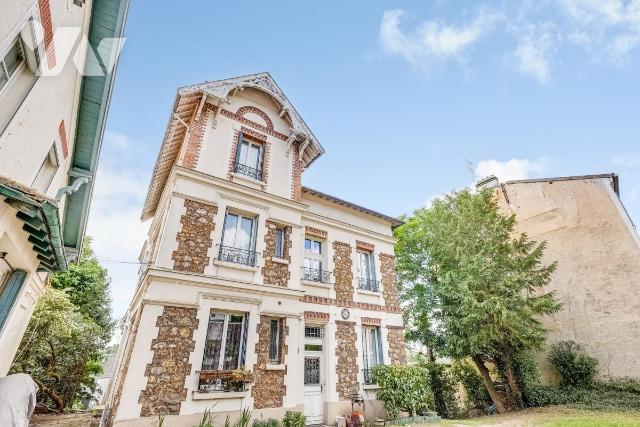 Maison 10 pièces 260 m² · à Ville-d'Avray · 260 m² · 1 873 786 €