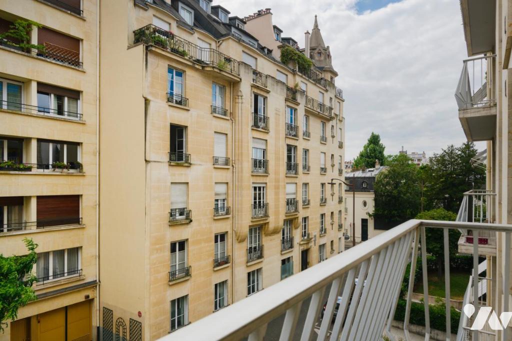 Appartement 2 pièces 36 m² · à Paris 16e Arrondissement · 36 m² · 225 000 €