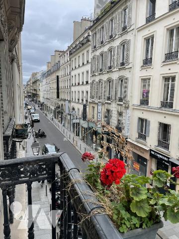 Appartement 3 pièces 90 m² · à Paris 2e Arrondissement · 89,8 m² · 1 050 000 €