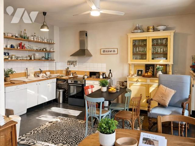 Appartement 3 pièces 90 m² · à Paris 2e Arrondissement · 89,8 m² · 1 050 000 €