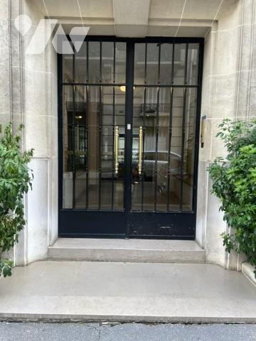 Appartement 3 pièces 69 m² · à Paris 16e Arrondissement · 69,5 m² · 845 000 €