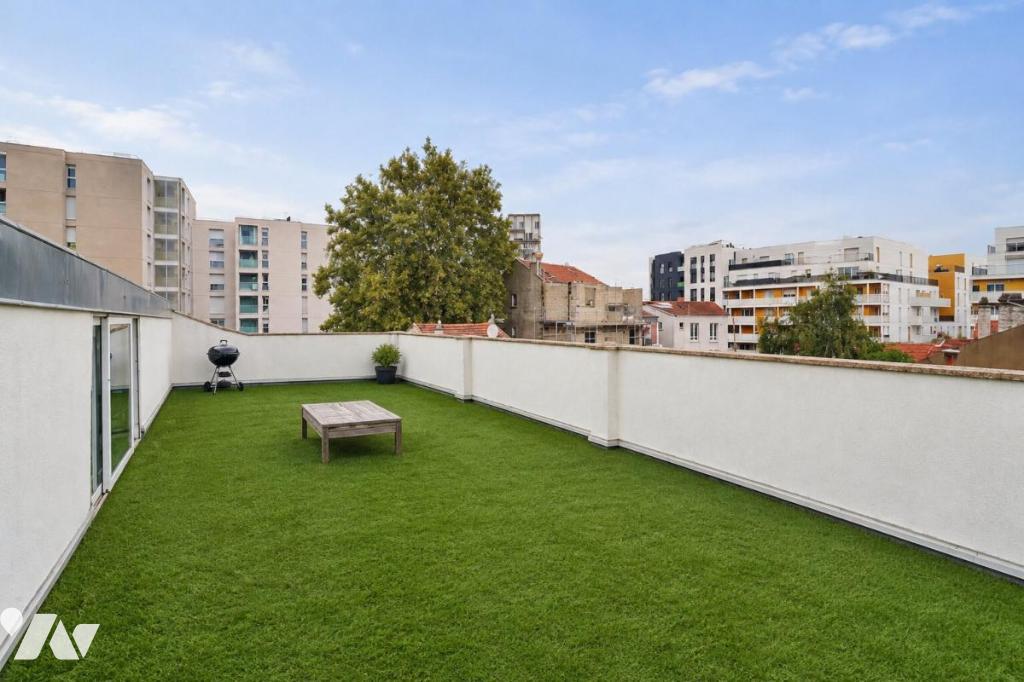 Maison 6 pièces 249 m² · à Romainville · 249,4 m² · 960 000 €