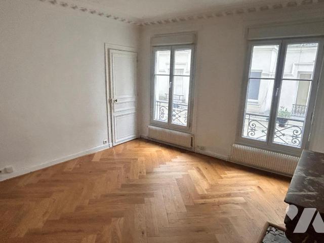 Appartement 3 pièces 52 m² · à Paris 18e Arrondissement · 52,4 m² · 427 620 €