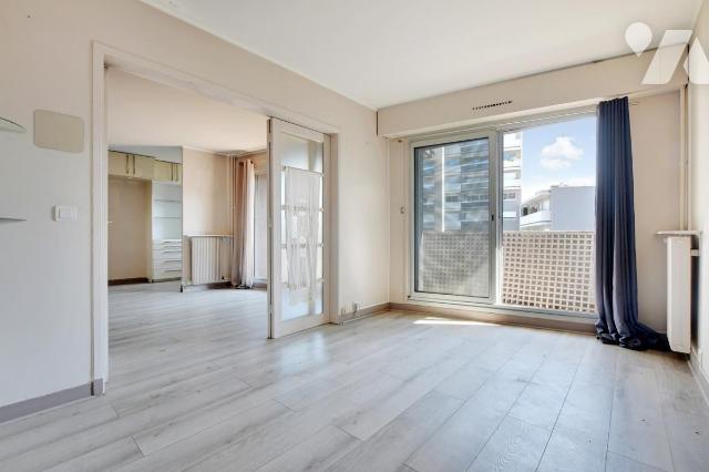 Vente - Appartement - PARIS 15 - 50,17 m² - 2 pièces - 75077-657