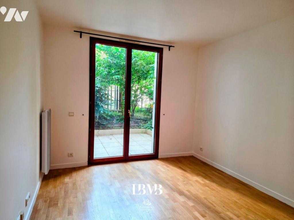 Appartement 2 pièces 32 m² · à Paris 15e Arrondissement · 32 m² · 311 000 €