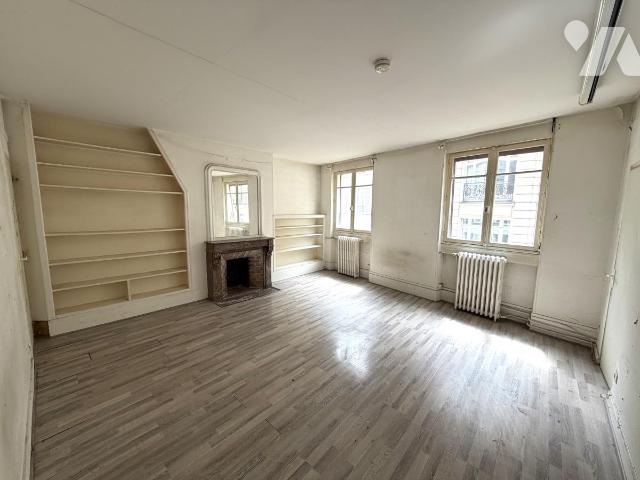 Appartement 2 pièces 54 m² · à Paris 6e Arrondissement · 54,3 m² · 761 200 €