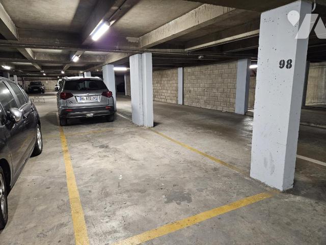 Garage — Paris 10e Arrondissement