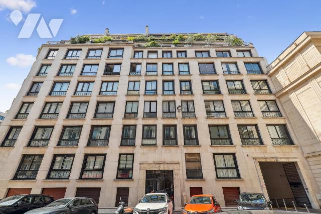 Appartement 4 pièces 97 m² · à Paris 16e Arrondissement · 97,1 m² · 904 590 €