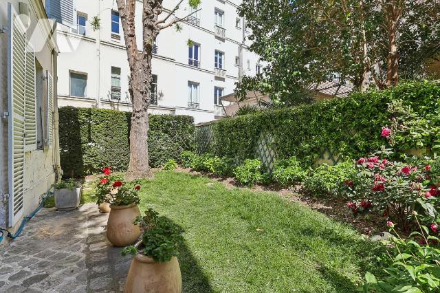 Appartement 3 pièces 71 m² · à Paris 16e Arrondissement · 70,9 m² · 1 220 000 €