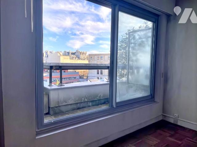 Appartement 1 pièce 34 m² · à Paris 10e Arrondissement · 34,4 m² · 271 428 €
