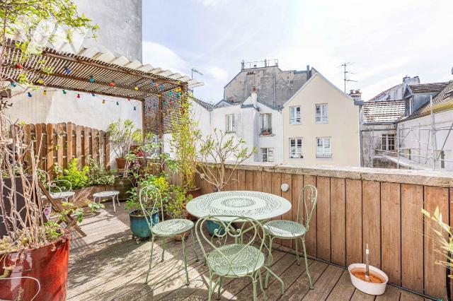 Appartement 4 pièces 82 m² · à Paris 18e Arrondissement · 82,4 m² · 1 300 000 €