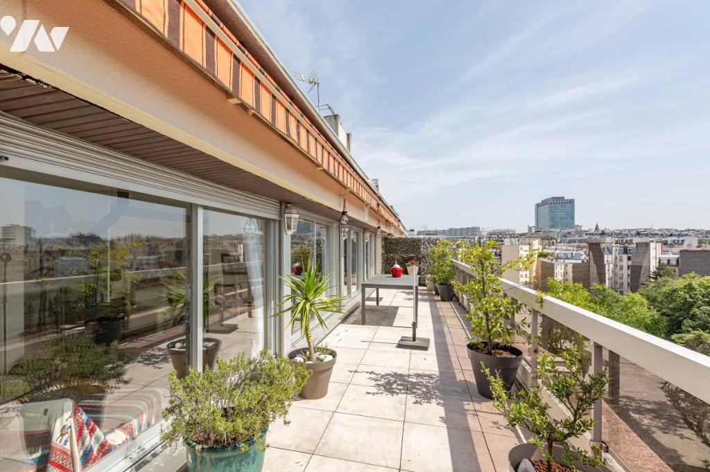 Appartement 5 pièces 110 m² · à Paris 15e Arrondissement · 109,5 m² · 2 100 000 €