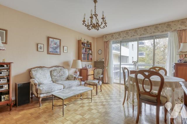 Immo Interactif - Appartement - ST MAUR DES FOSSES - 69 m² - 3 pièces - P75108-146