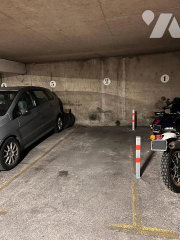 Garage — Paris 18e Arrondissement