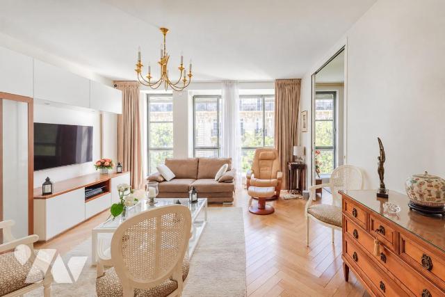 Appartement 81m² — Paris 16e Arrondissement