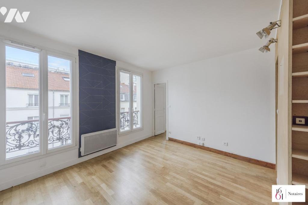 Appartement 2 pièces 34 m² · à Paris 20e Arrondissement · 34,1 m² · 300 000 €