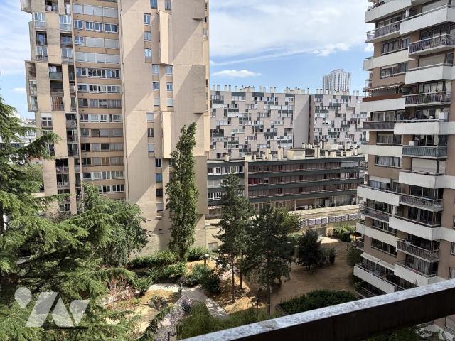 Appartement 2 pièces 51 m² · à Paris 19e Arrondissement · 50,8 m² · 350 000 €