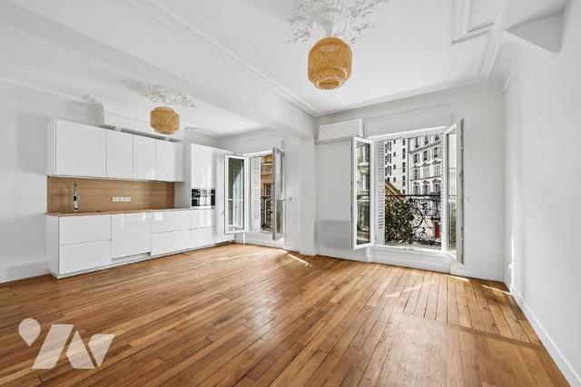Appartement 3 pièces 66 m² · à Paris 6e Arrondissement · 65,6 m² · 1 347 400 €