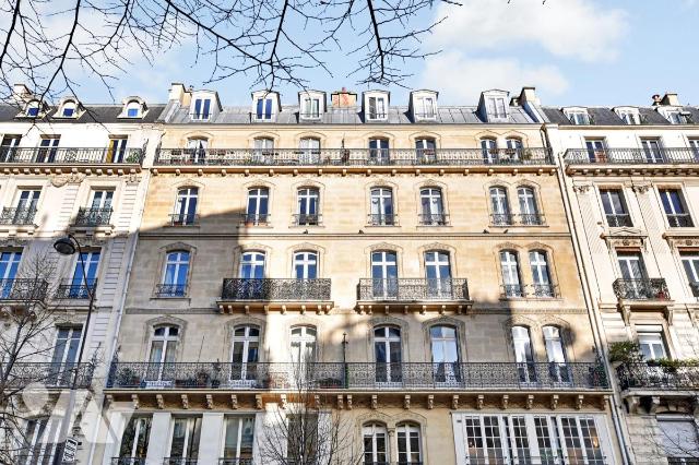 Appartement a louer paris-11e-arrondissement - 5 pièce(s) - 161 m2 - Surfyn
