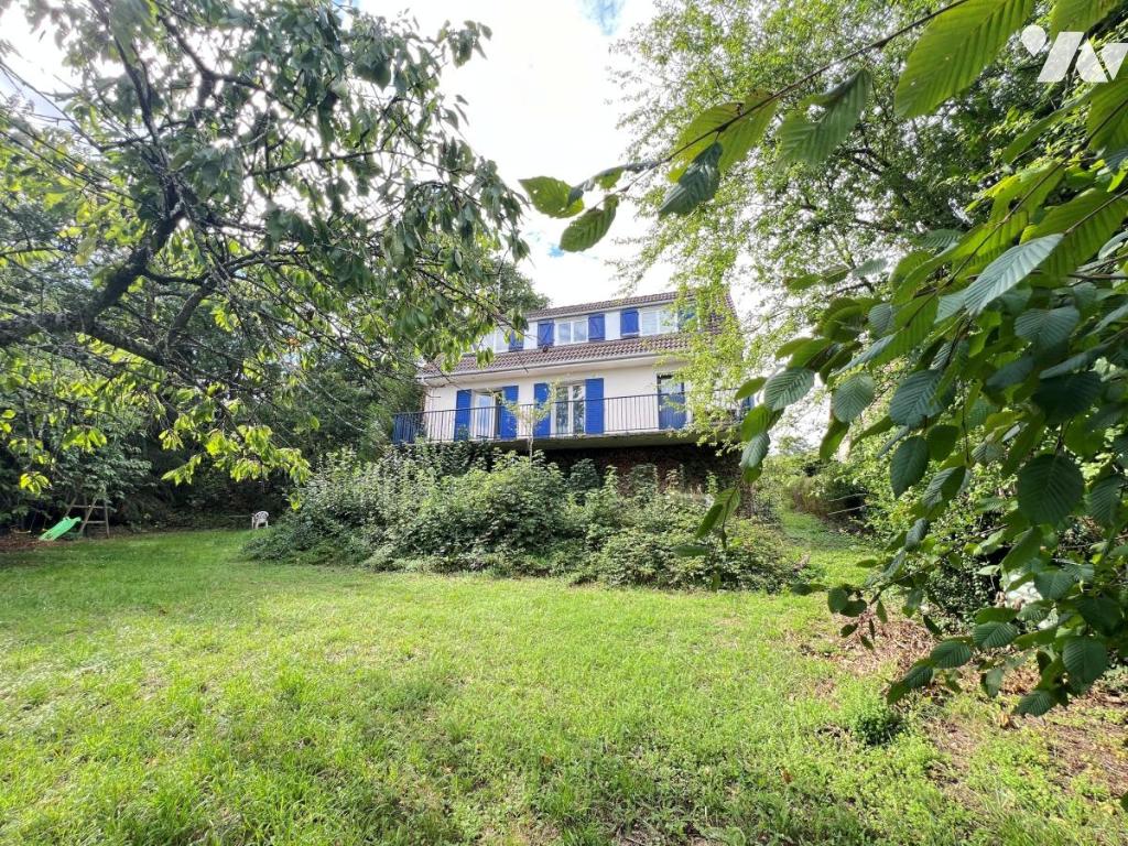 Maison 6 pièces 126 m² · à Oissel · 126 m² · 185 000 €