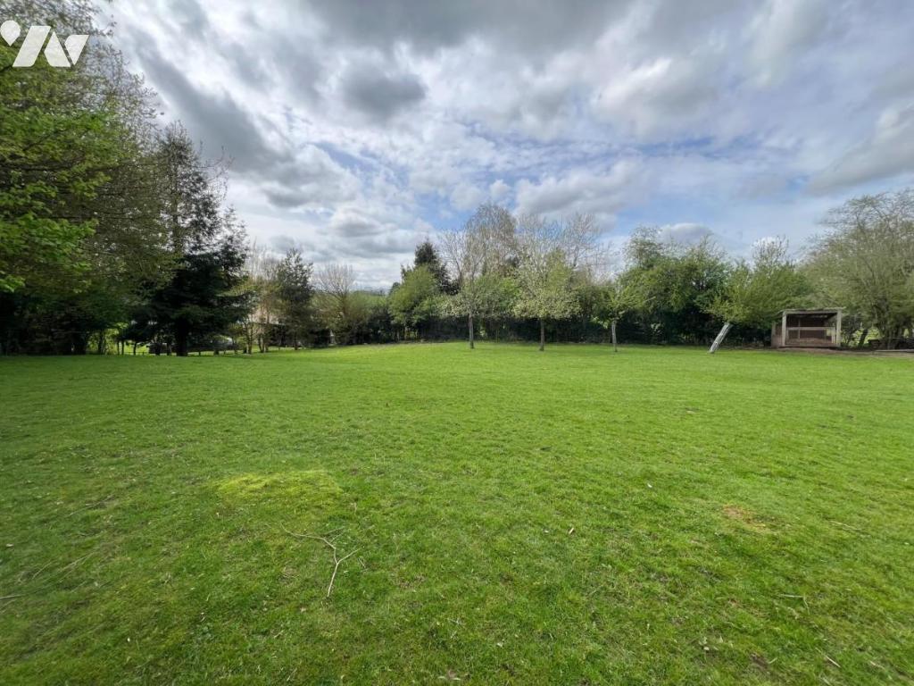 Terrain 1387 m² · au Bocasse · 1 387 m² · 80 000 €