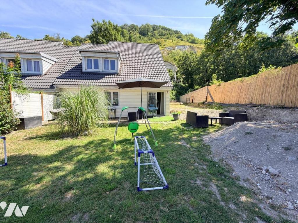 Maison 6 pièces 132 m² · à Amfreville-la-Mi-Voie · 132 m² · 215 000 €