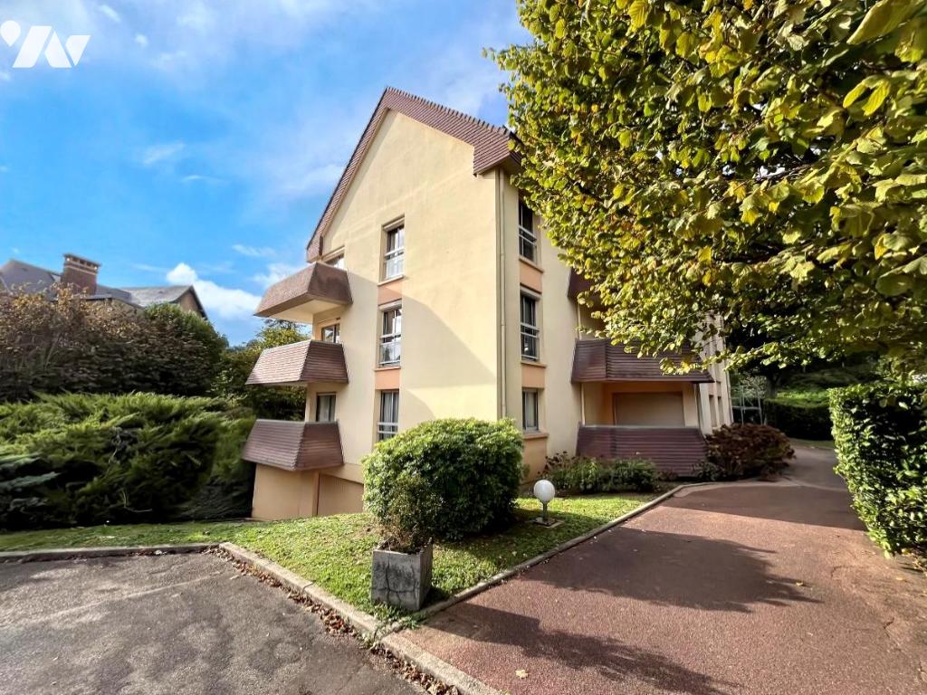 Appartement 4 pièces 109 m² · à Mont-Saint-Aignan · 109 m² · 255 000 €