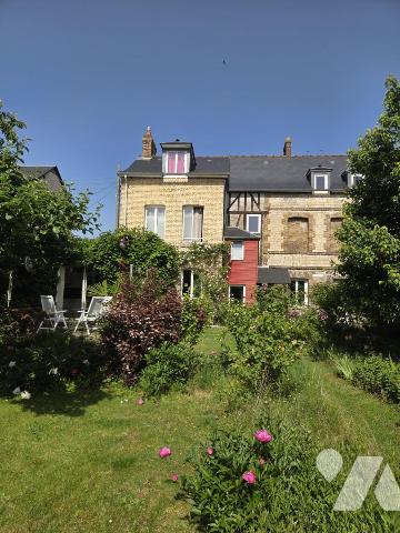Maison 8 pièces 181 m² · à Caudebec-lès-Elbeuf · 181 m² · 250 000 €