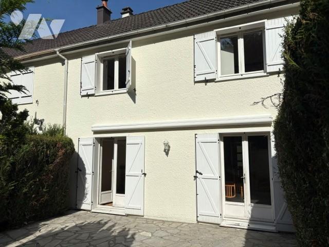 Maison 4 pièces 87 m² · à Petit-Couronne · 87 m² · 172 000 €