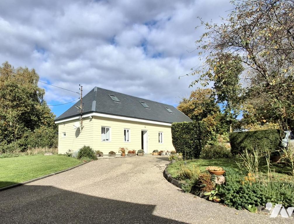 LOCATION maison-ECRAINVILLE (76)
