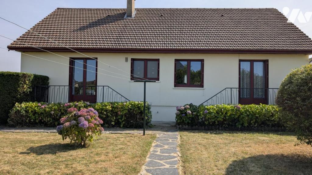 Maison 4 pièces 93 m² · à Saint-Léonard · 93 m² · 186 000 €