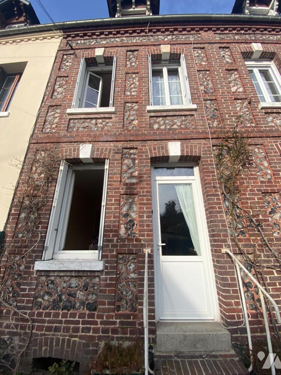 Maison 3 pièces 55 m² · à Lillebonne · 54,5 m² · 82 500 €