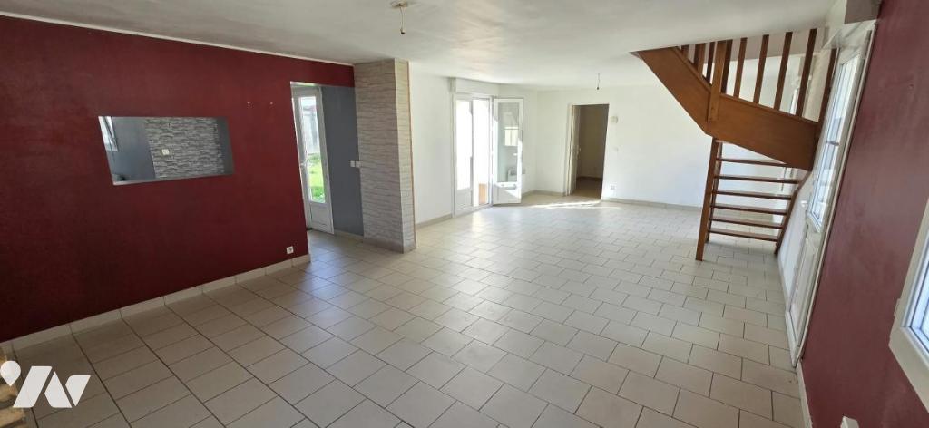 Maison 5 pièces 99 m² · à Fressenneville · 99,5 m² · 140 000 €